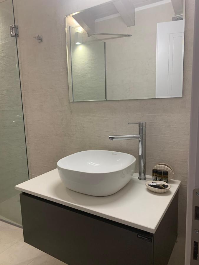 דאסיה Terpsichore Boutique Bright New Sofita Studios And Appartment מראה חיצוני תמונה
